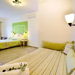 Pelican Hotel